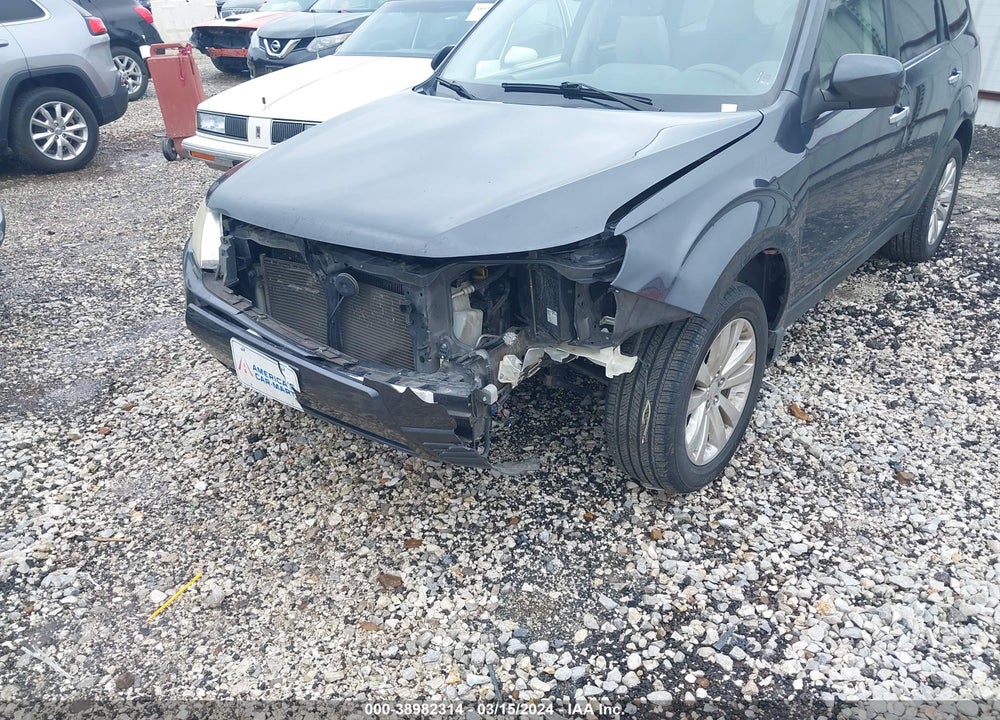 2013 SUBARU FORESTER 2.5X PREMIUM VIN: JF2SHACC1DH404253