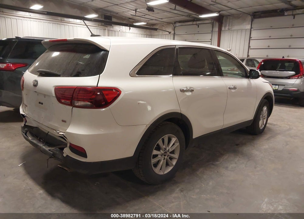 2020 KIA SORENTO 2.4L LX VIN: 5XYPG4A33LG627946