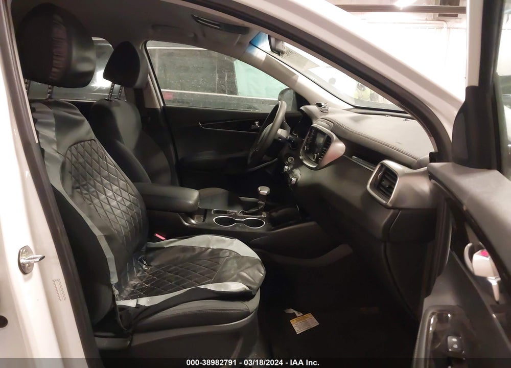 2020 KIA SORENTO 2.4L LX VIN: 5XYPG4A33LG627946