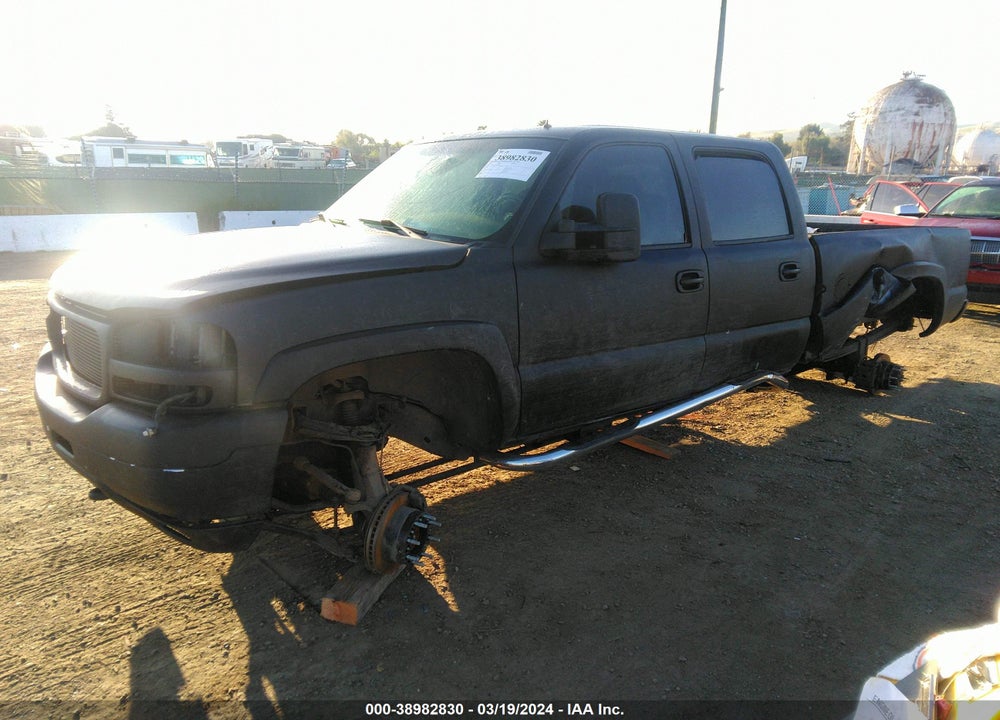 2001 GMC SIERRA 2500HD SLE VIN: 1GTHK23131F144511