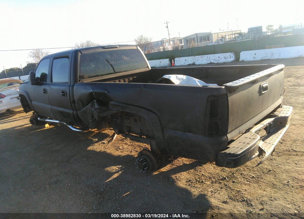 2001 GMC SIERRA 2500HD SLE VIN: 1GTHK23131F144511
