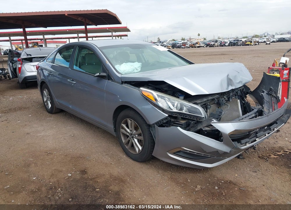 2015 HYUNDAI SONATA SE VIN: 5NPE24AF0FH121570