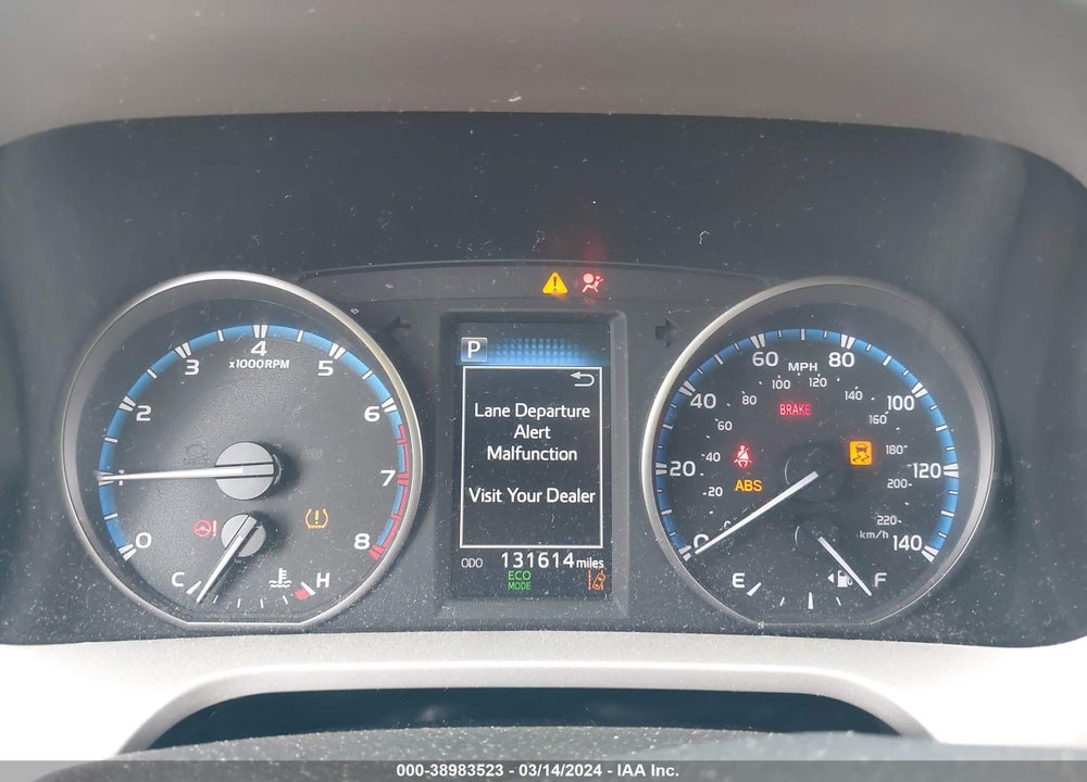 2017 TOYOTA RAV4 XLE VIN: 2T3RFREV6HW569473