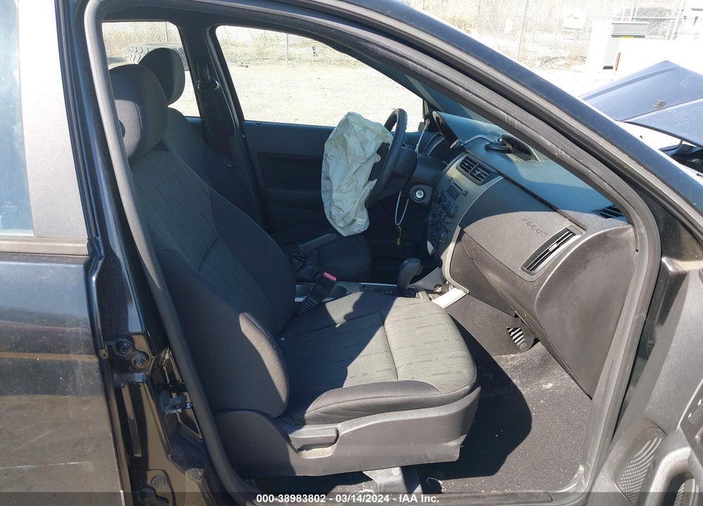 2011 FORD FOCUS SE VIN: 1FAHP3FN5BW133149