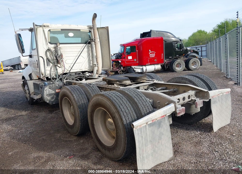 2015 INTERNATIONAL PROSTAR VIN: 1HSDJAPR0FH737614