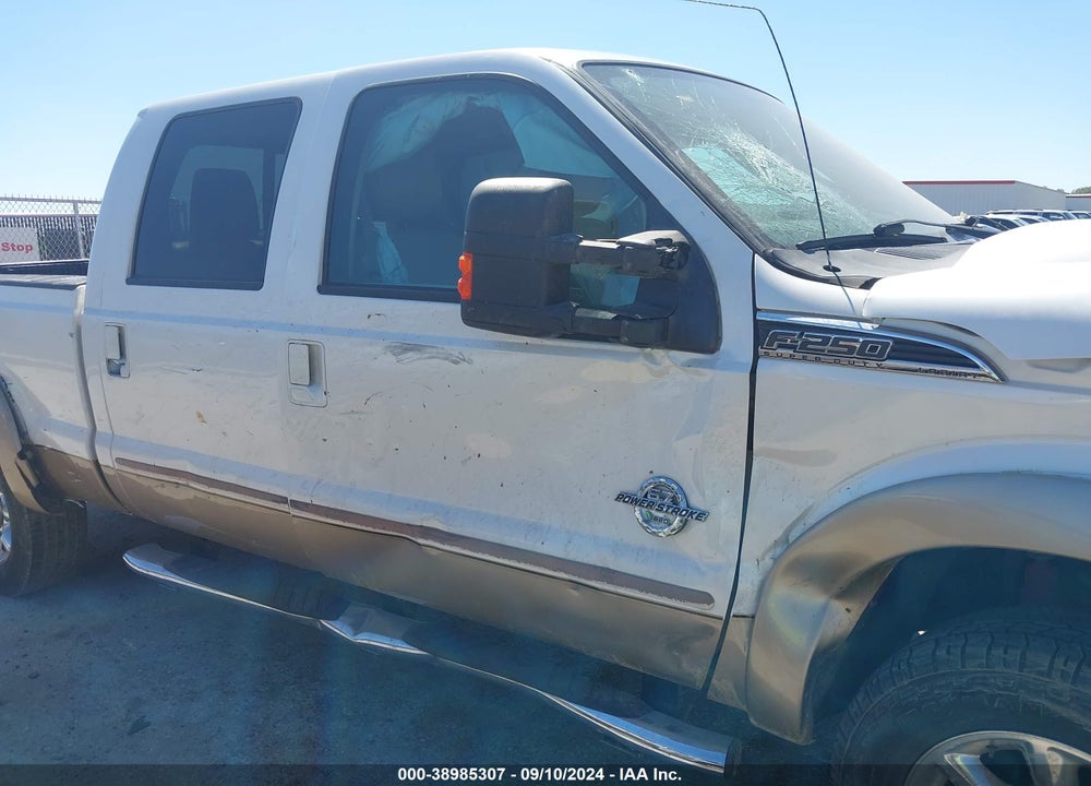 2013 FORD F-250 LARIAT VIN: 1FT7W2BTXDEA03416