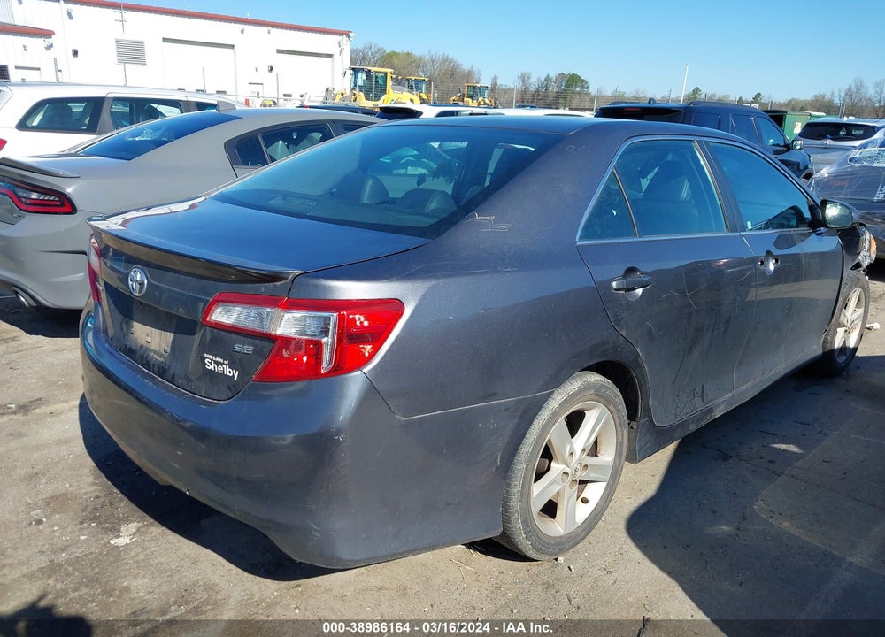 2014 TOYOTA CAMRY SE VIN: 4T1BF1FK2EU428198