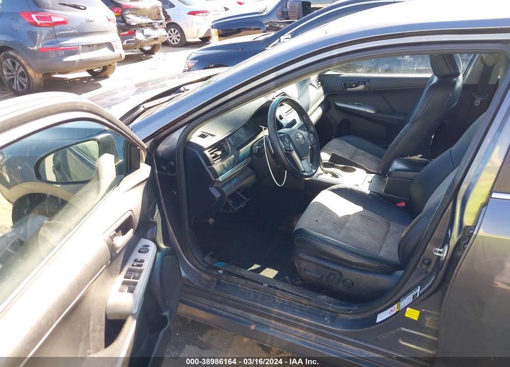 2014 TOYOTA CAMRY SE VIN: 4T1BF1FK2EU428198