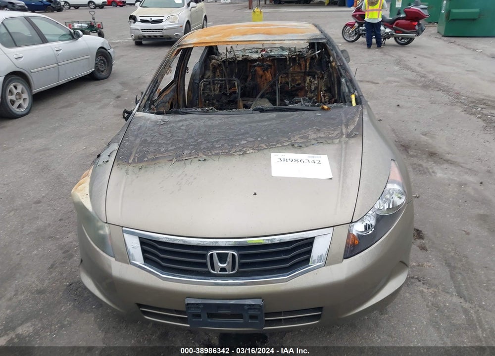 2010 HONDA ACCORD 2.4 LX VIN: 1HGCP2F31AA113555