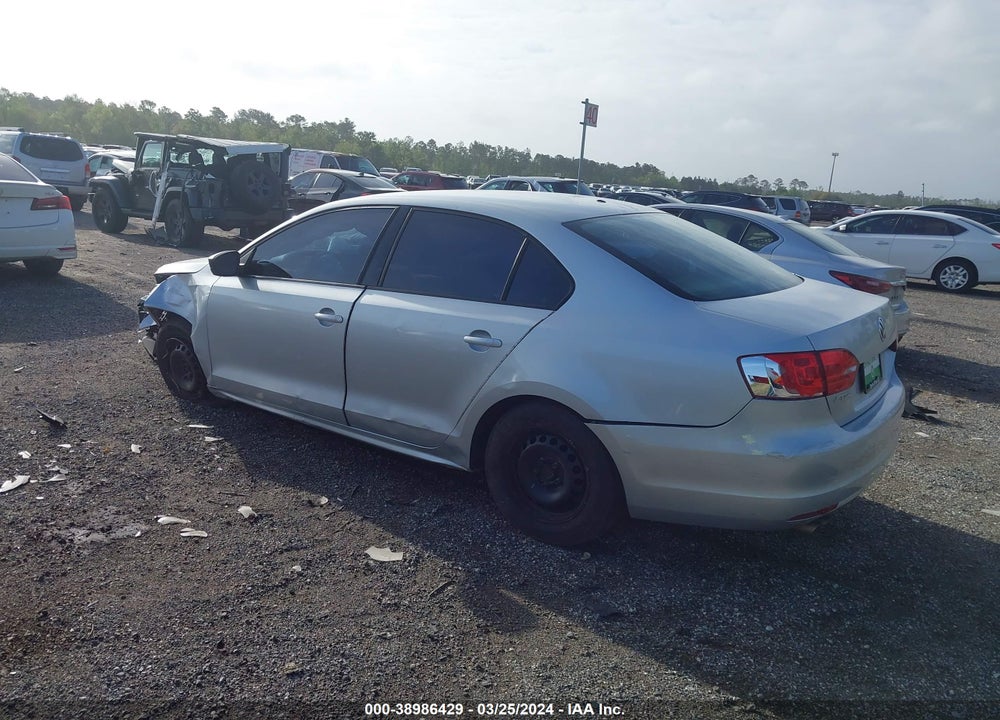2014 VOLKSWAGEN JETTA 2.0L S VIN: 3VW2K7AJ1EM425795