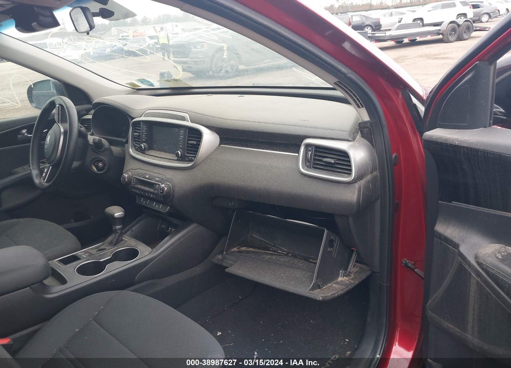 2019 KIA SORENTO 3.3L S VIN: 5XYPGDA5XKG584660