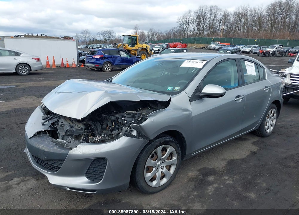 2013 MAZDA 3 I SPORT VIN: JM1BL1UP7D1835588