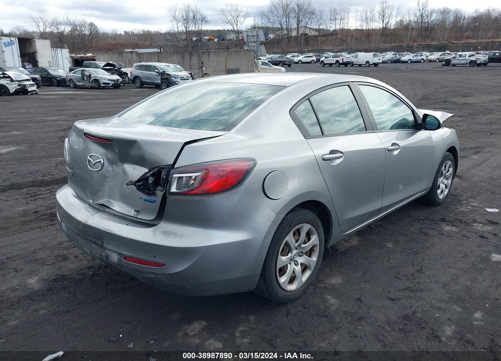 2013 MAZDA 3 I SPORT VIN: JM1BL1UP7D1835588