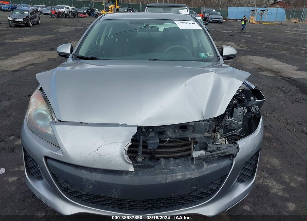 2013 MAZDA 3 I SPORT VIN: JM1BL1UP7D1835588