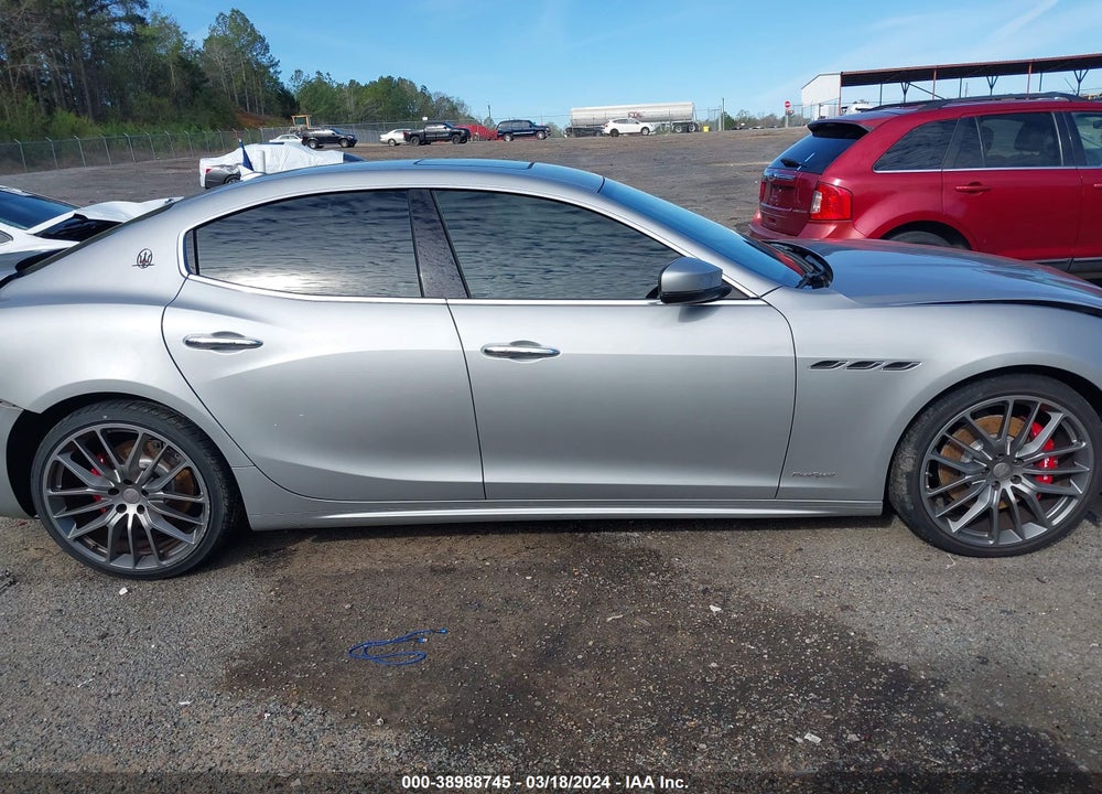 2018 MASERATI GHIBLI S GRANSPORT VIN: ZAM57YSS2J1281515