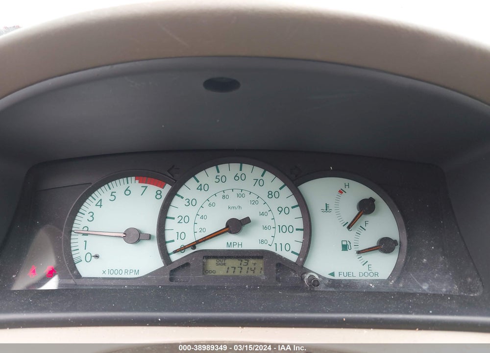 2003 TOYOTA COROLLA LE VIN: 2T1BR32E13C054166