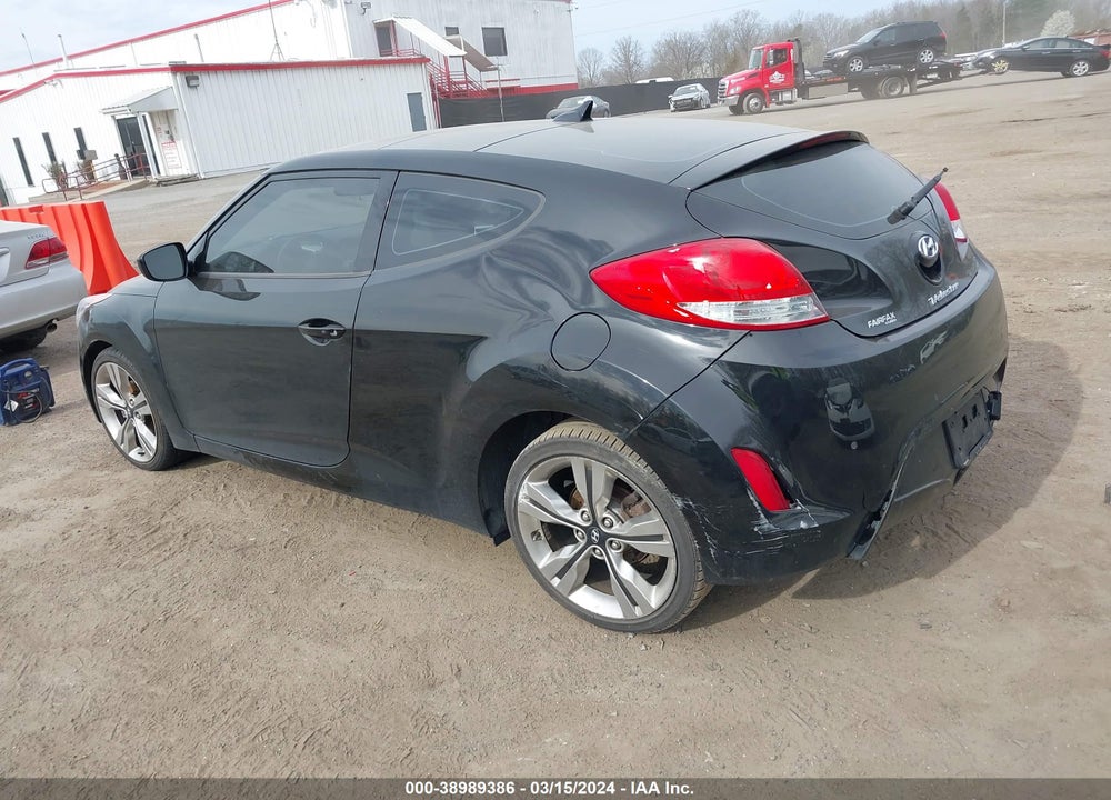 2013 HYUNDAI VELOSTER BASE W/GRAY VIN: KMHTC6AD6DU162668