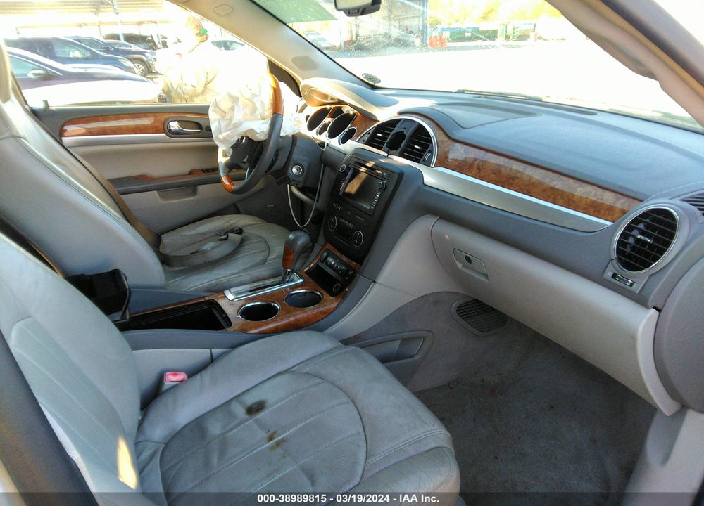2008 BUICK ENCLAVE CXL VIN: 5GAER23728J233658