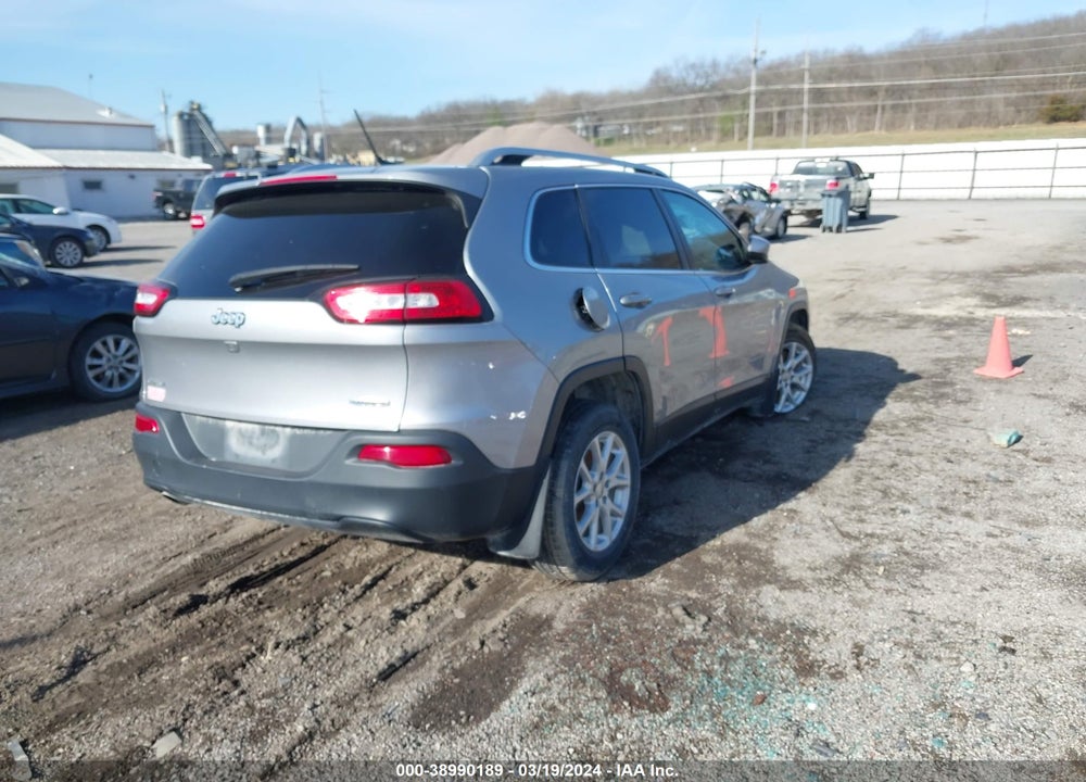 2017 JEEP CHEROKEE LATITUDE 4X4 VIN: 1C4PJMCB9HW588277
