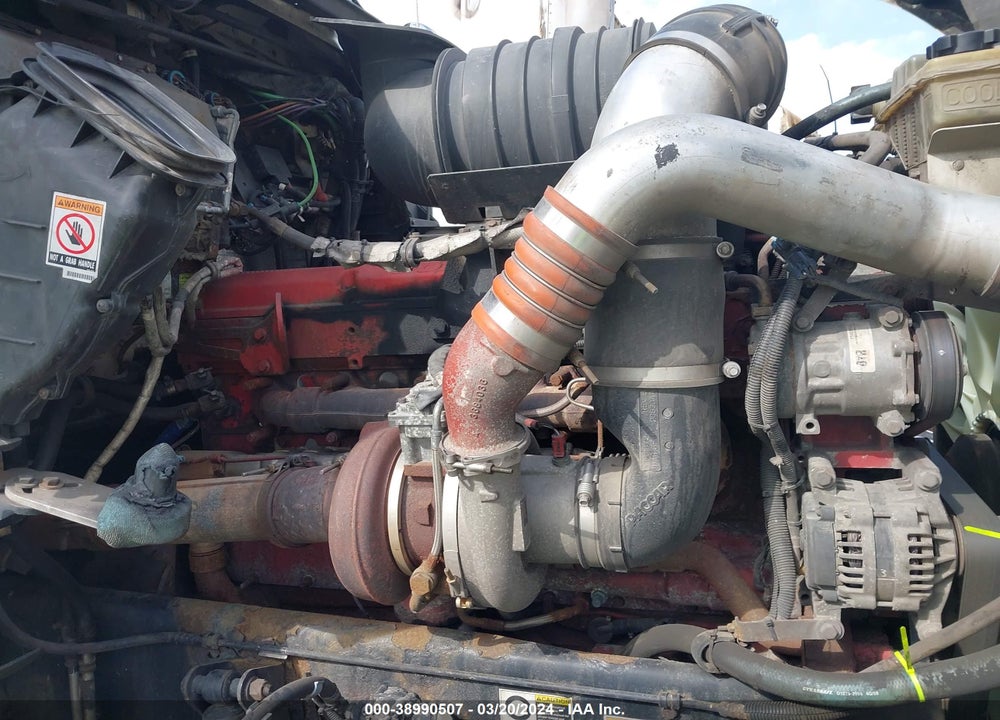 2010 KENWORTH T660 VIN: 1XKAD49X1AJ262626
