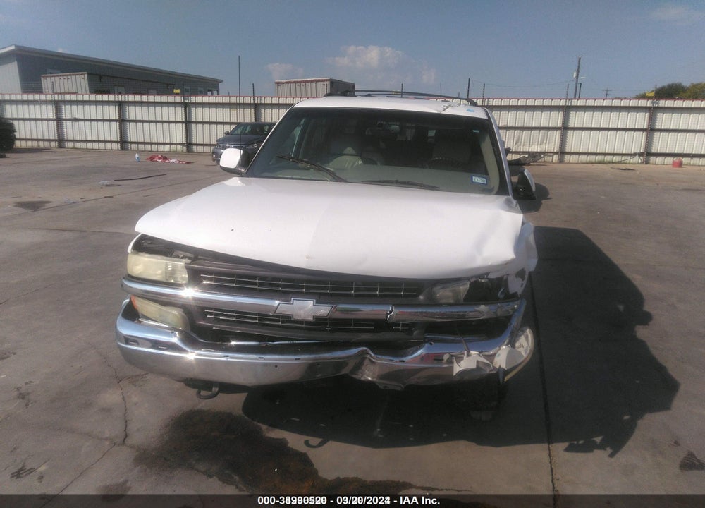 2001 CHEVROLET SUBURBAN LT VIN: 3GNEC16T51G185297