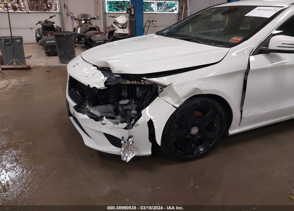 2015 MERCEDES-BENZ CLA 250 4MATIC VIN: WDDSJ4GB2FN233027