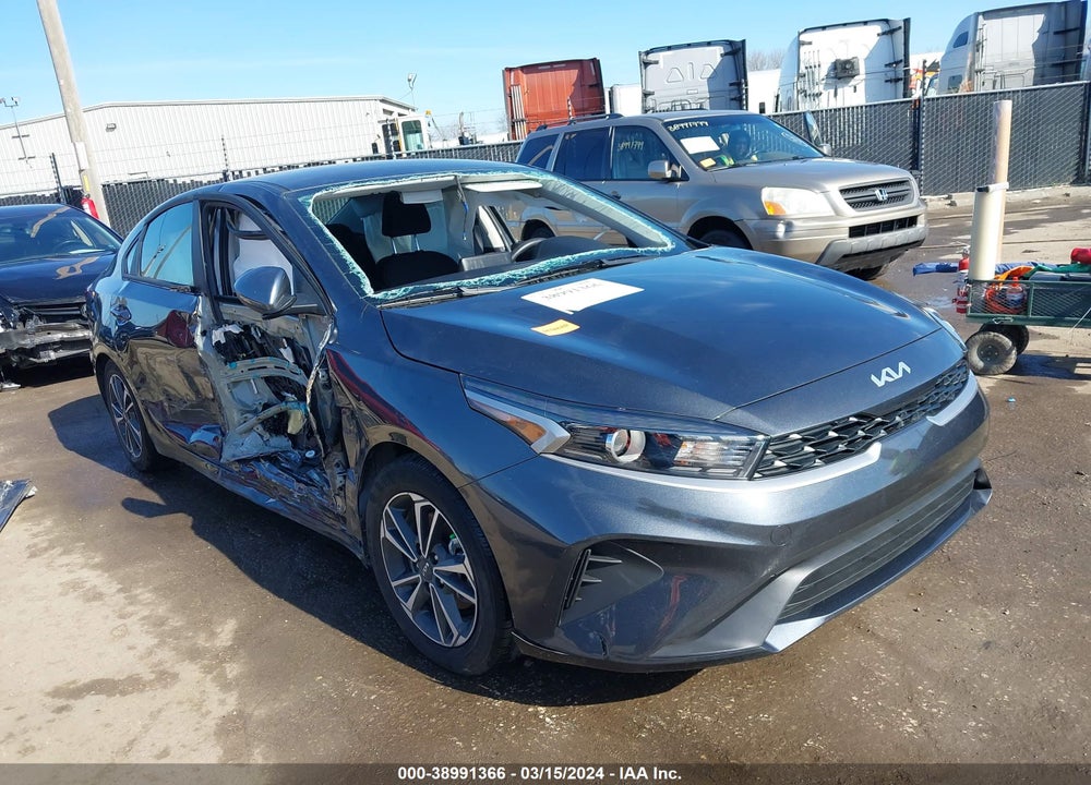 2024 KIA FORTE LXS VIN: 3KPF24AD5RE715115