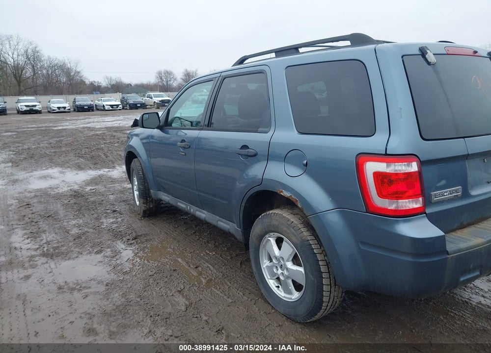2011 FORD ESCAPE XLT VIN: 1FMCU0D77BKA06275
