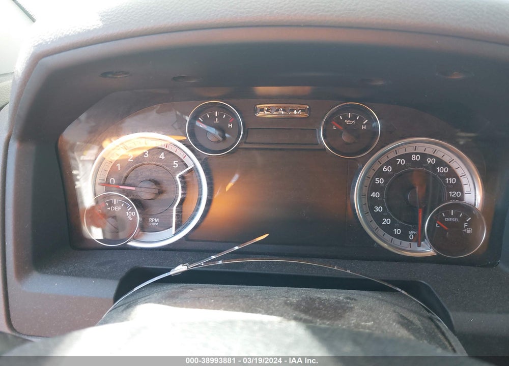 2018 RAM 2500 VIN: 3C6UR5DL7JG224668