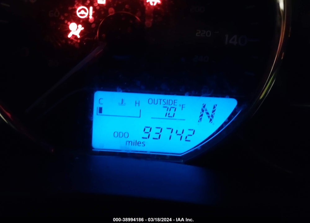 2015 TOYOTA COROLLA LE VIN: 5YFBURHE2FP340640