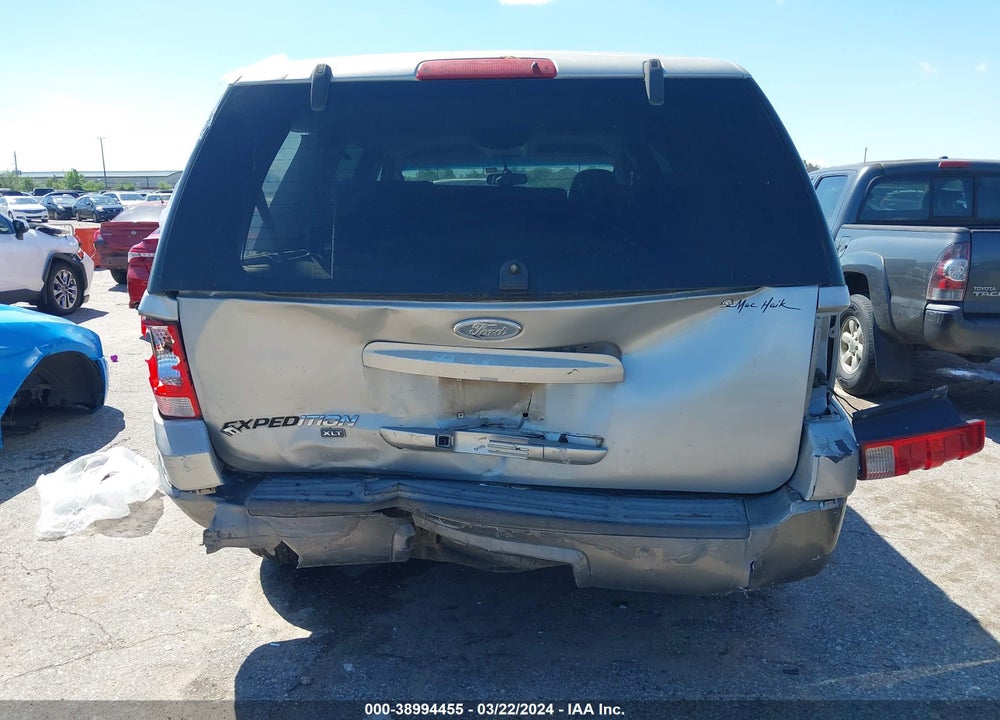 2004 FORD EXPEDITION XLT VIN: 1FMRU15WX4LA14213