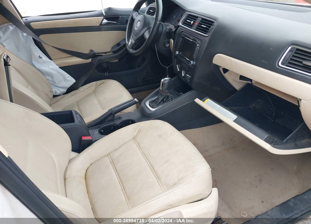 2011 VOLKSWAGEN JETTA 2.5L SE VIN: 3VWDX7AJ9BM398917