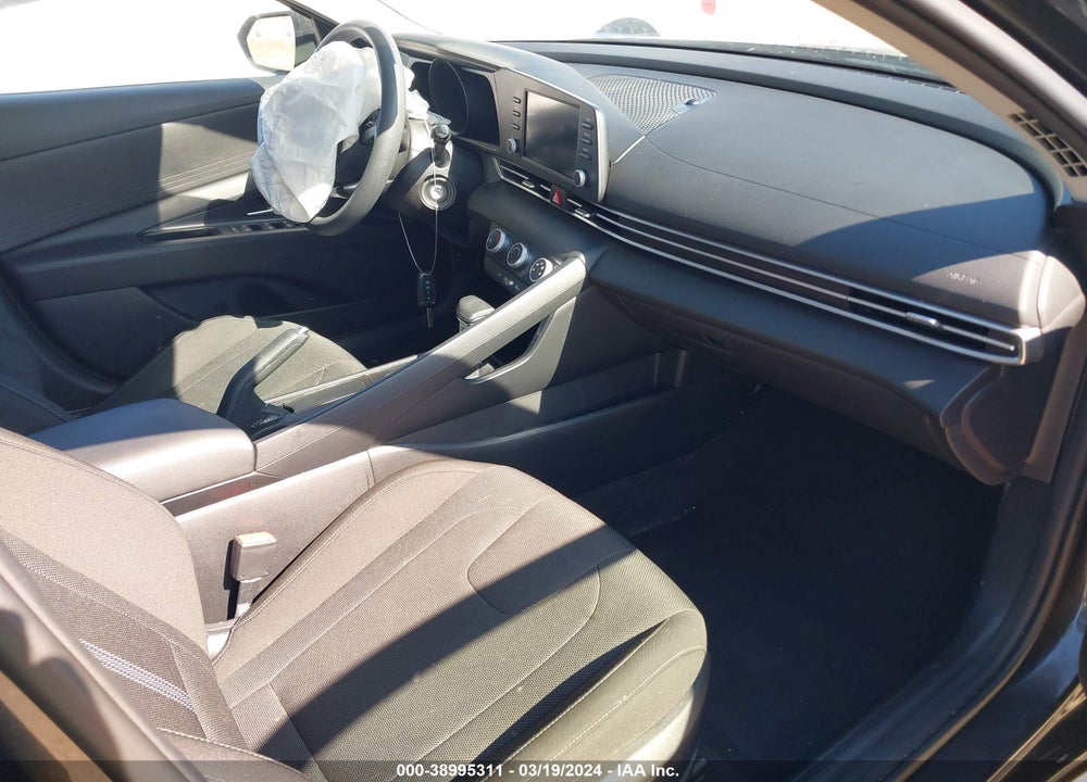 2023 HYUNDAI ELANTRA SE VIN: 5NPLL4AG7PH117353