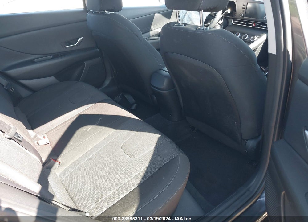2023 HYUNDAI ELANTRA SE VIN: 5NPLL4AG7PH117353