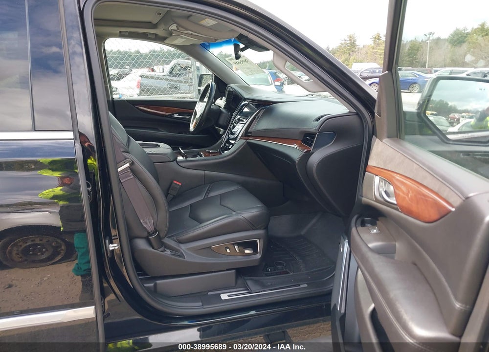 2015 CADILLAC ESCALADE ESV VIN: 1GYS4TKJ9FR700411