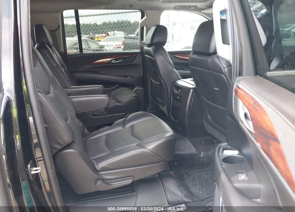 2015 CADILLAC ESCALADE ESV VIN: 1GYS4TKJ9FR700411