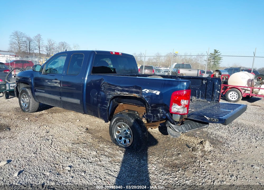 2010 CHEVROLET SILVERADO 1500 LS VIN: 1GCSKREA9AZ210098