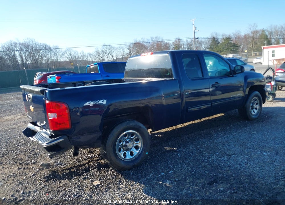 2010 CHEVROLET SILVERADO 1500 LS VIN: 1GCSKREA9AZ210098