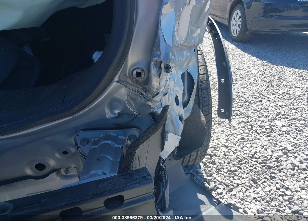 2018 NISSAN ROGUE SV VIN: JN8AT2MV1JW347501