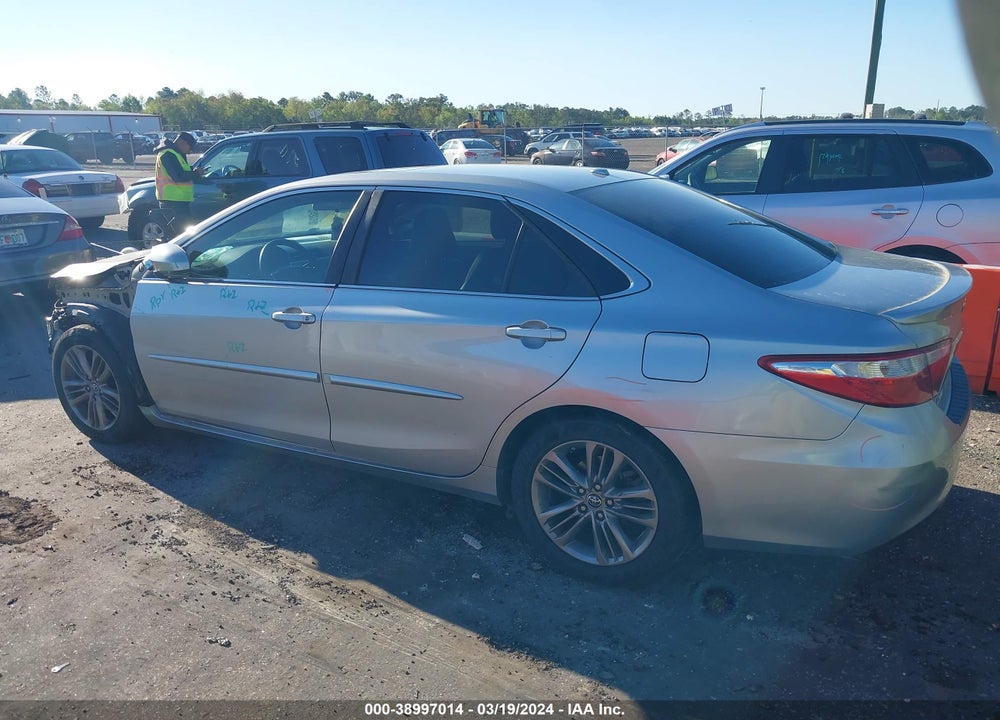 2016 TOYOTA CAMRY SE VIN: 4T1BF1FKXGU118478