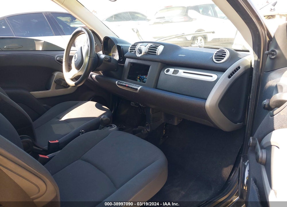 2013 SMART FORTWO PASSION/PURE VIN: WMEEJ3BA6DK690570