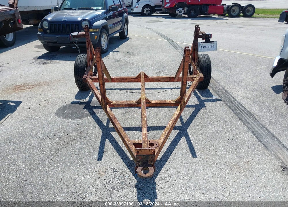 1999 TRAILER --- VIN: HGT59241199004730