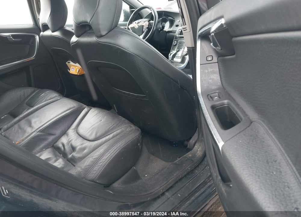 2014 VOLVO S60 VIN: YV1612FH0E2276748