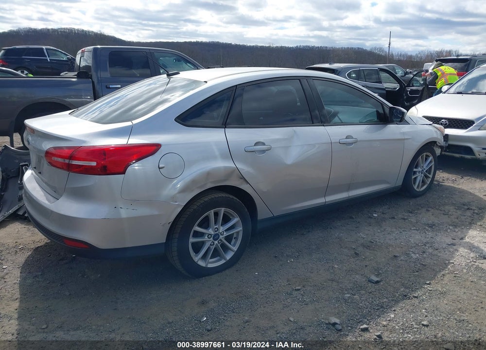 2018 FORD FOCUS VIN: 1FADP3F2XJL231405