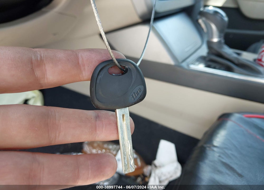 2015 HYUNDAI SONATA VIN: 5NPE24AF4FH070316