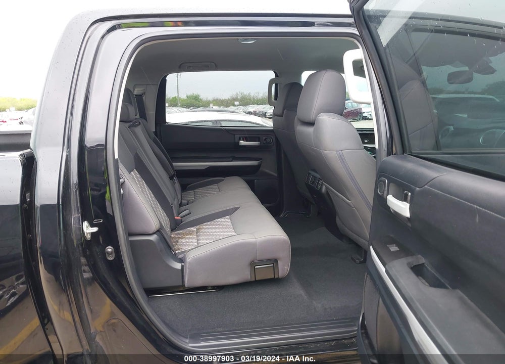 2019 TOYOTA TUNDRA SR5 5.7L V8 VIN: 5TFDY5F12KX834305
