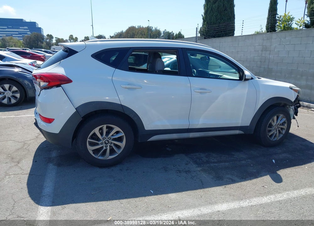 2018 HYUNDAI TUCSON SEL VIN: KM8J33A44JU710359