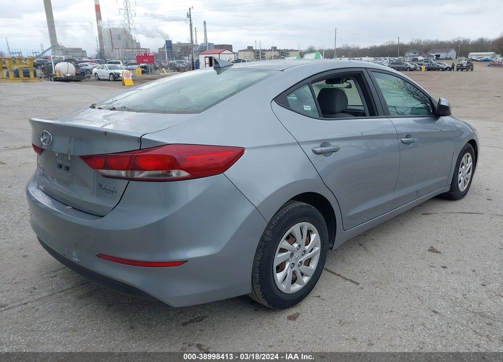 2017 HYUNDAI ELANTRA SE VIN: 5NPD74LF1HH063885