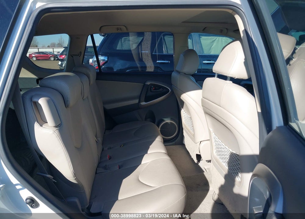 2008 TOYOTA RAV4 LIMITED VIN: JTMBD31V985168579