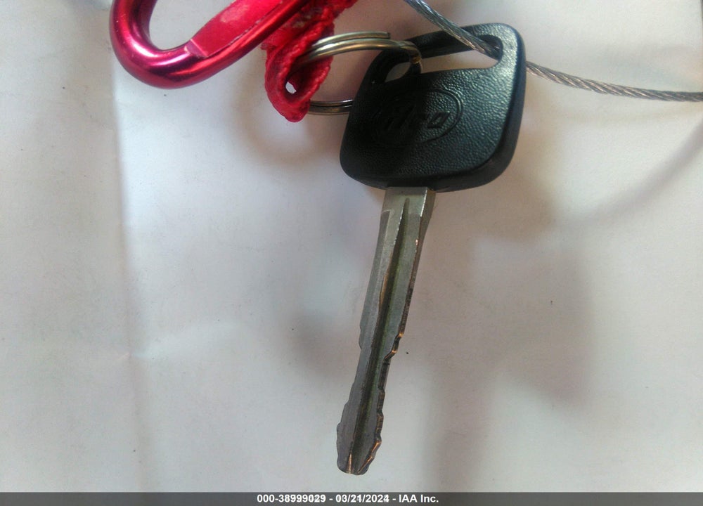 2004 TOYOTA CAMRY LE VIN: 4T1BE32K64U934135